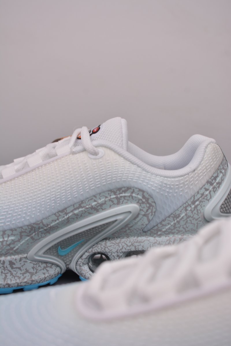 Nike Air Max Dn view