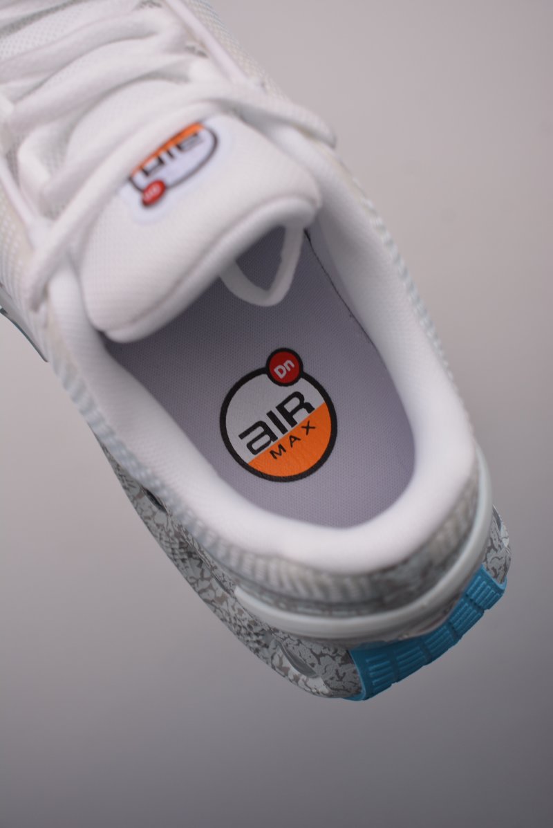 Nike Air Max Dn view