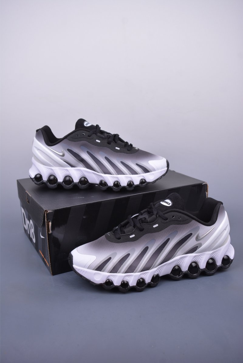 Nike Air Max DN8 view