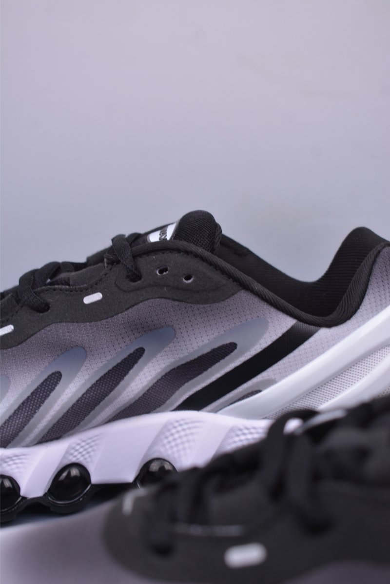 Nike Air Max DN8 view