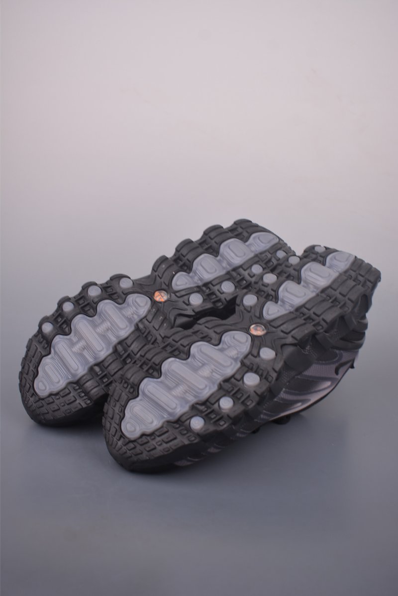 Nike Air Max DN8 view