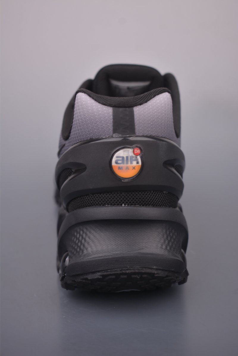 Nike Air Max DN8 view