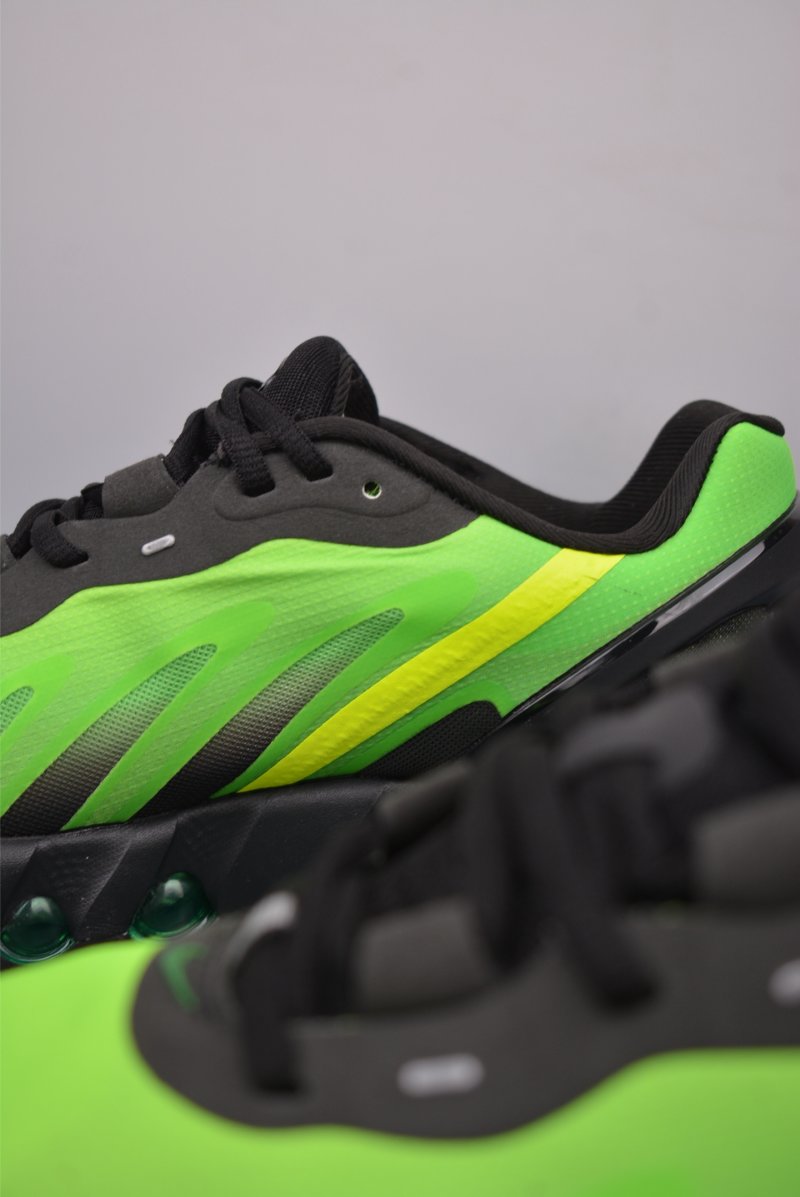 Nike Air Max DN8 view