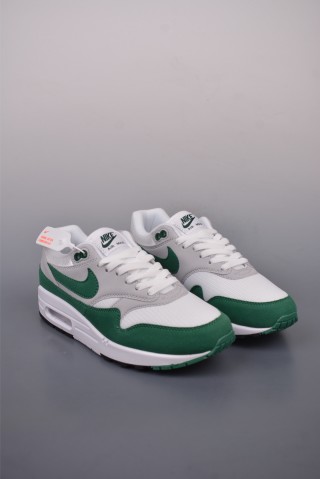 Nike Air Max 1 view 1