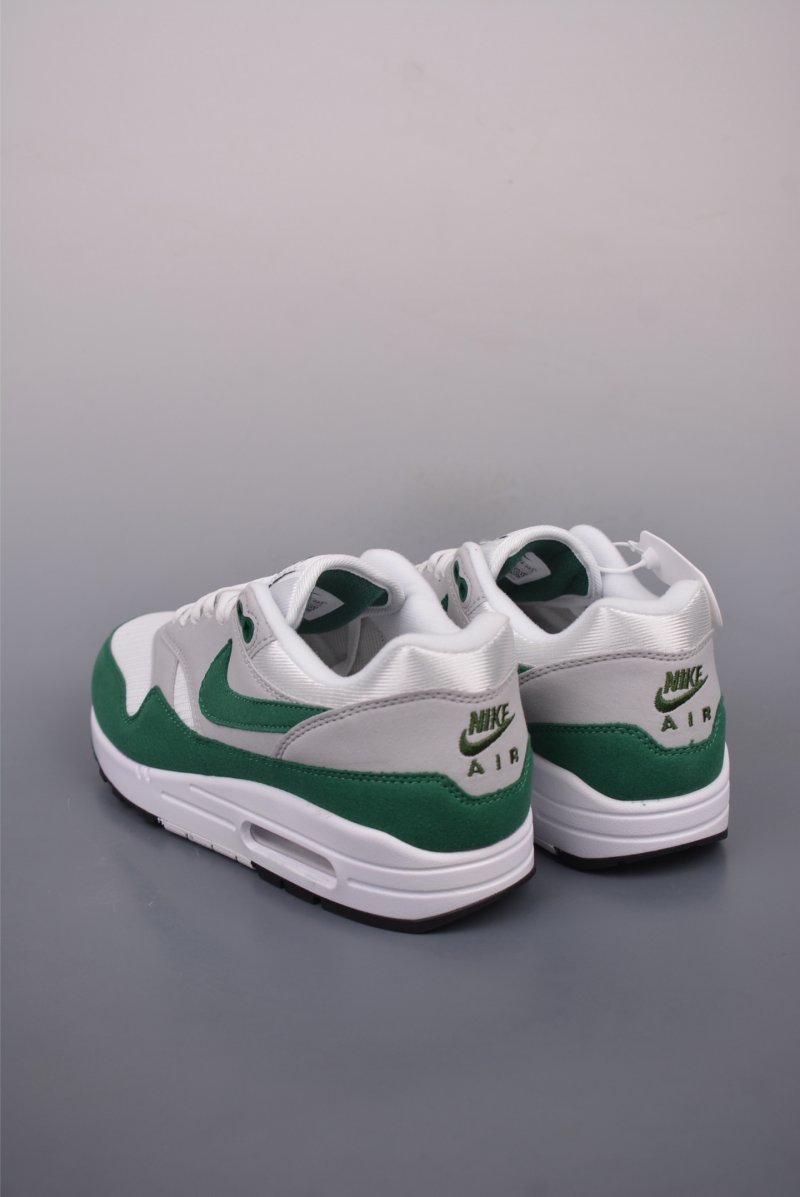 Nike Air Max 1 view