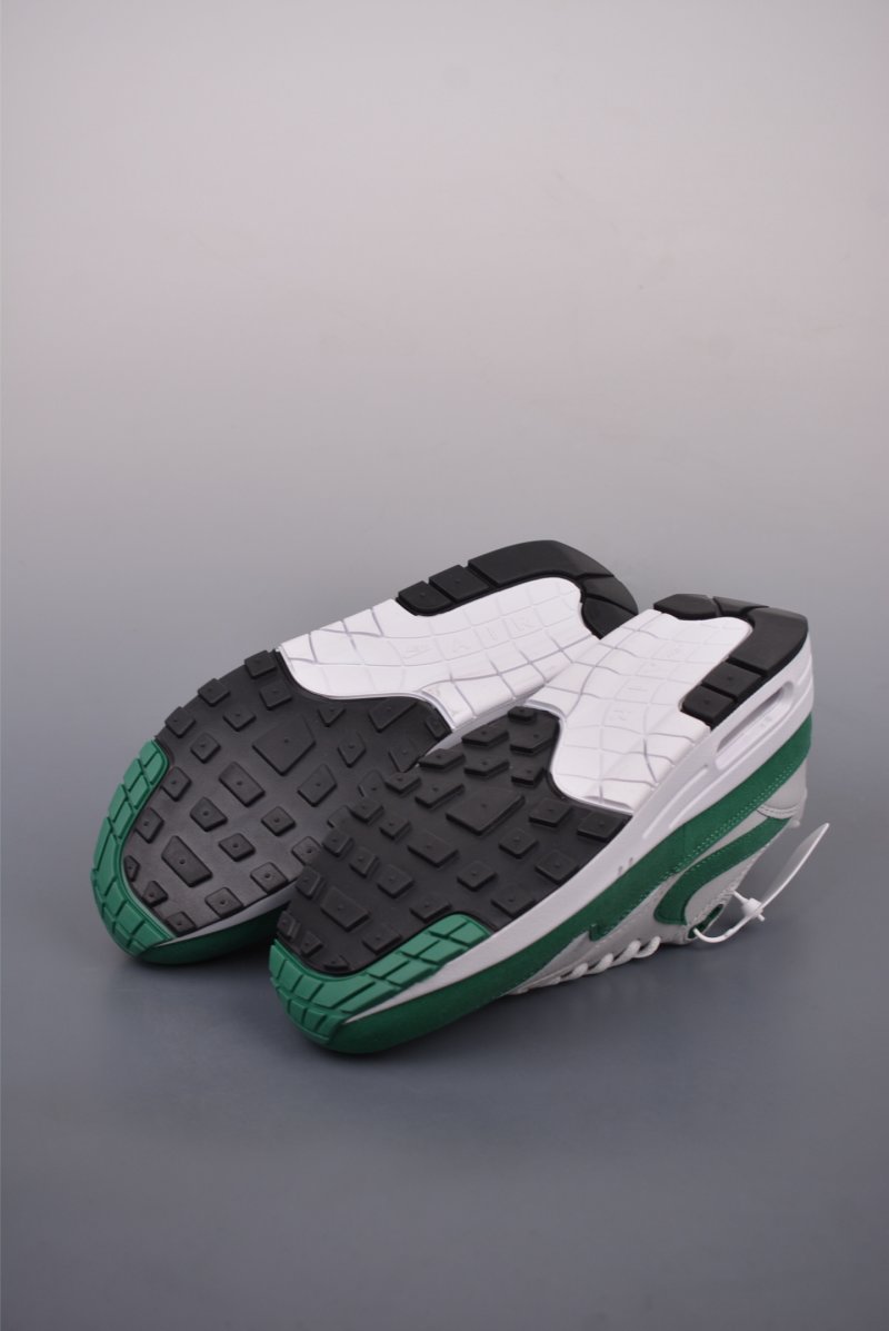 Nike Air Max 1 view