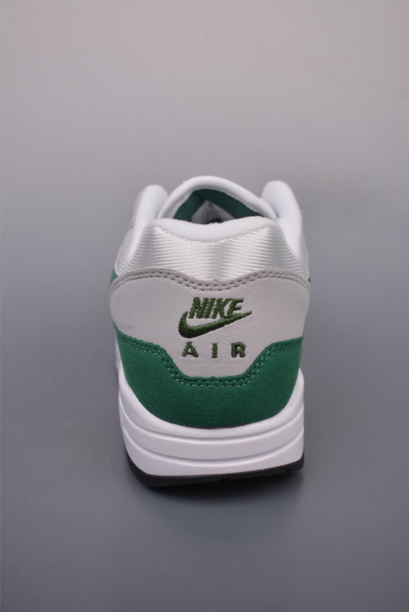 Nike Air Max 1 view
