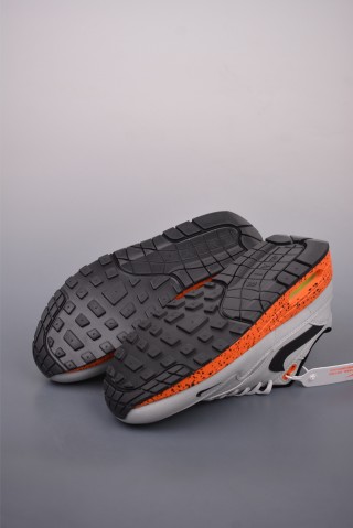 Nike Air Max 1 view 3