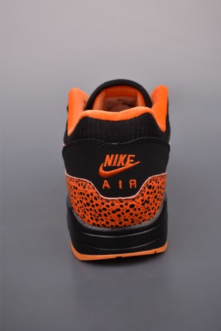 Nike Air Max 1 view 4
