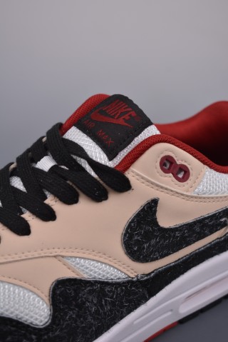 Nike Air Max 1 'Cream / Black' view 7