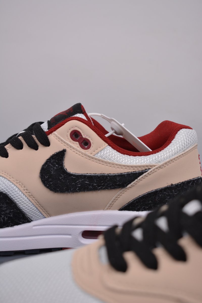 Nike Air Max 1 'Cream / Black' view