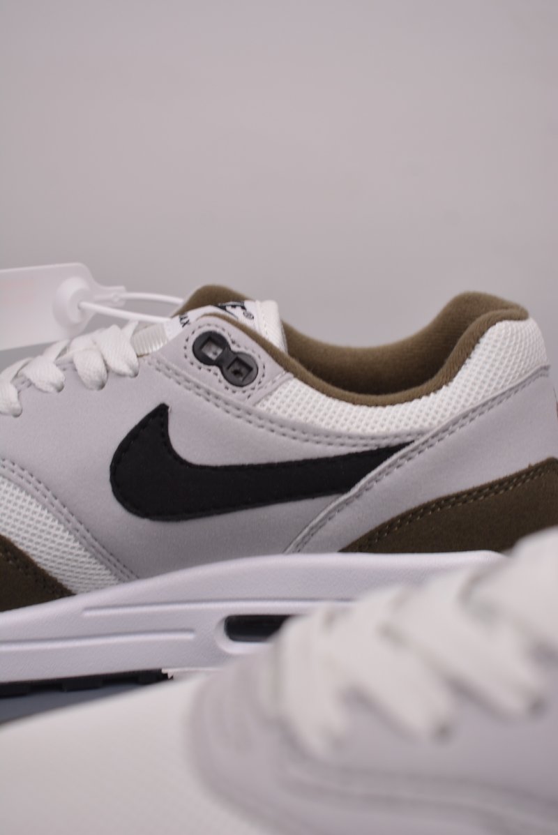 Nike Air Max 1 'White / Green' view