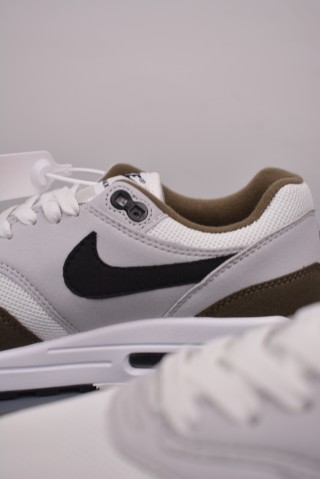Nike Air Max 1 'White / Green' view 8