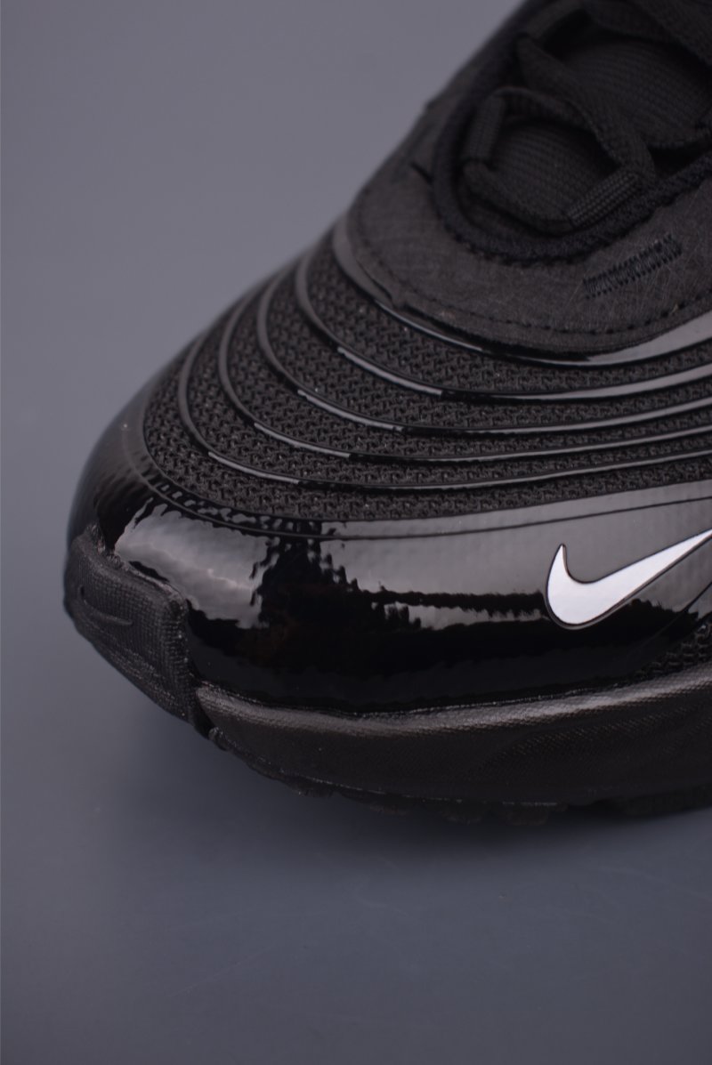 Nike Air Max Fire view