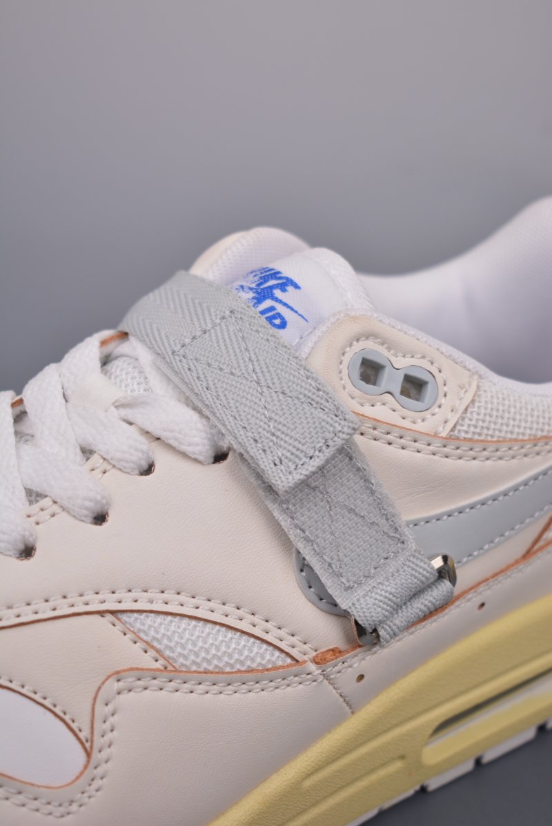 Nike Air Max 1 'White / Grey' view