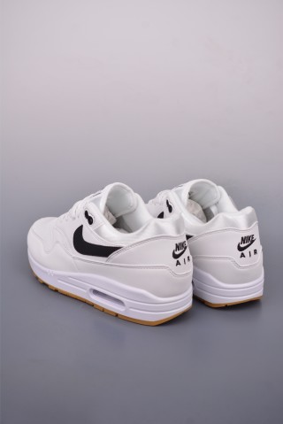 Nike Air Max 1 view 2