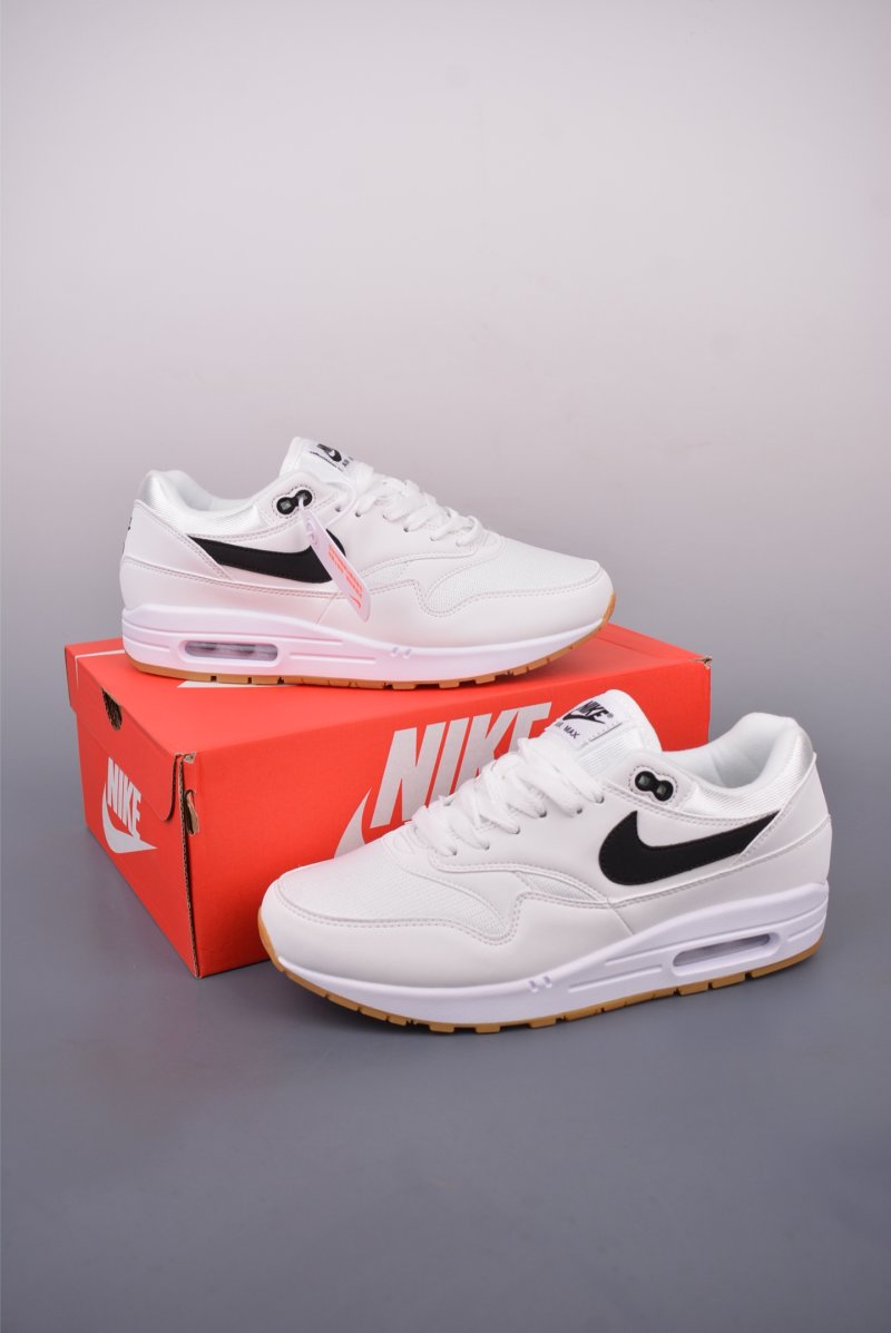 Nike Air Max 1 view
