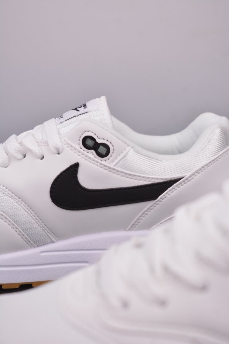Nike Air Max 1 view