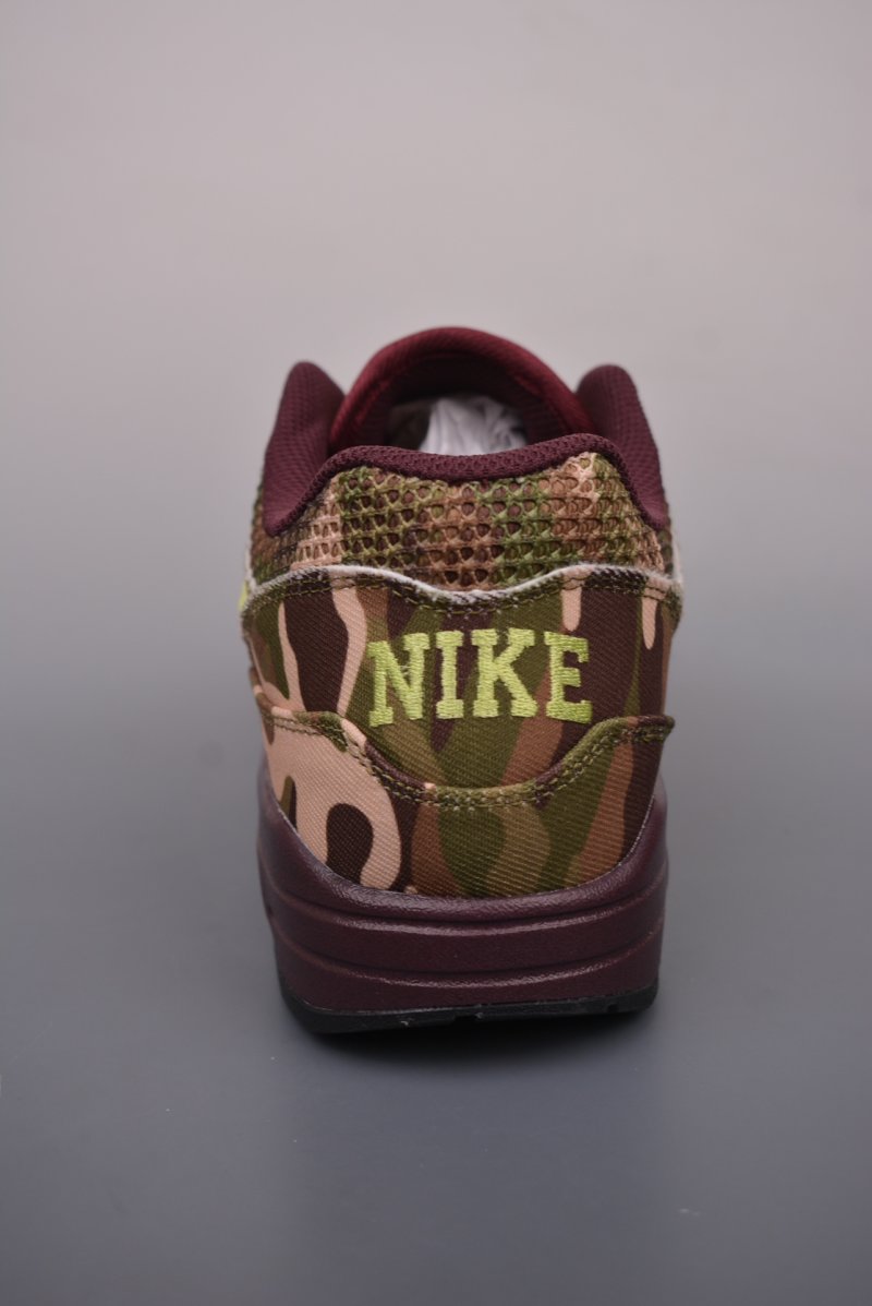 Nike Air Max 1 view