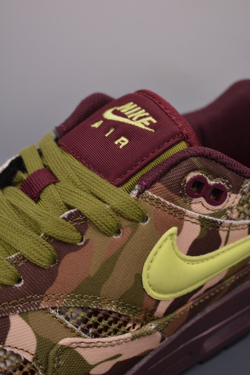 Nike Air Max 1 view
