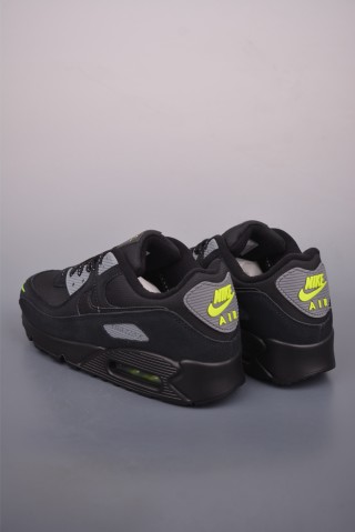 Nike Air Max 1 'Black / Green' view 2
