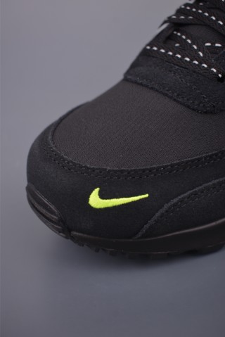 Nike Air Max 1 'Black / Green' view 6