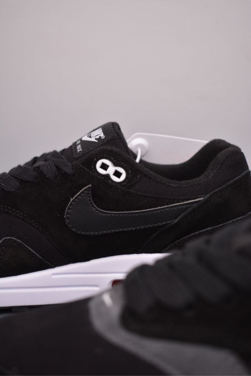 Nike Air Max 1 view