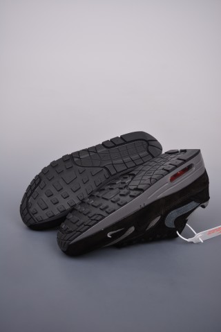 Nike Air Max 1 'Black / Grey' view 3