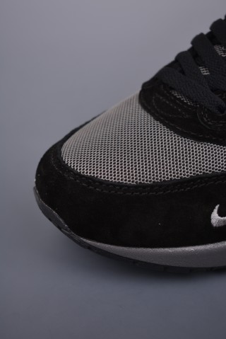 Nike Air Max 1 'Black / Grey' view 6