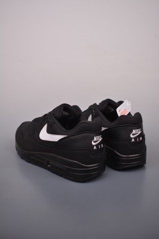 Nike Air Max 1 view 2