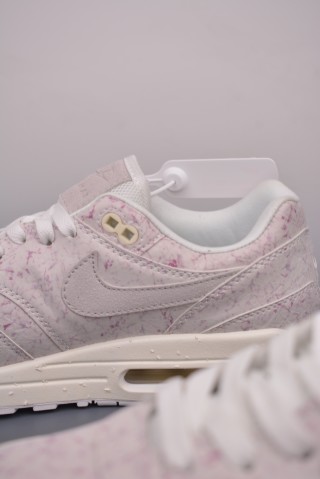 Nike Air Max 1 'White' view 8