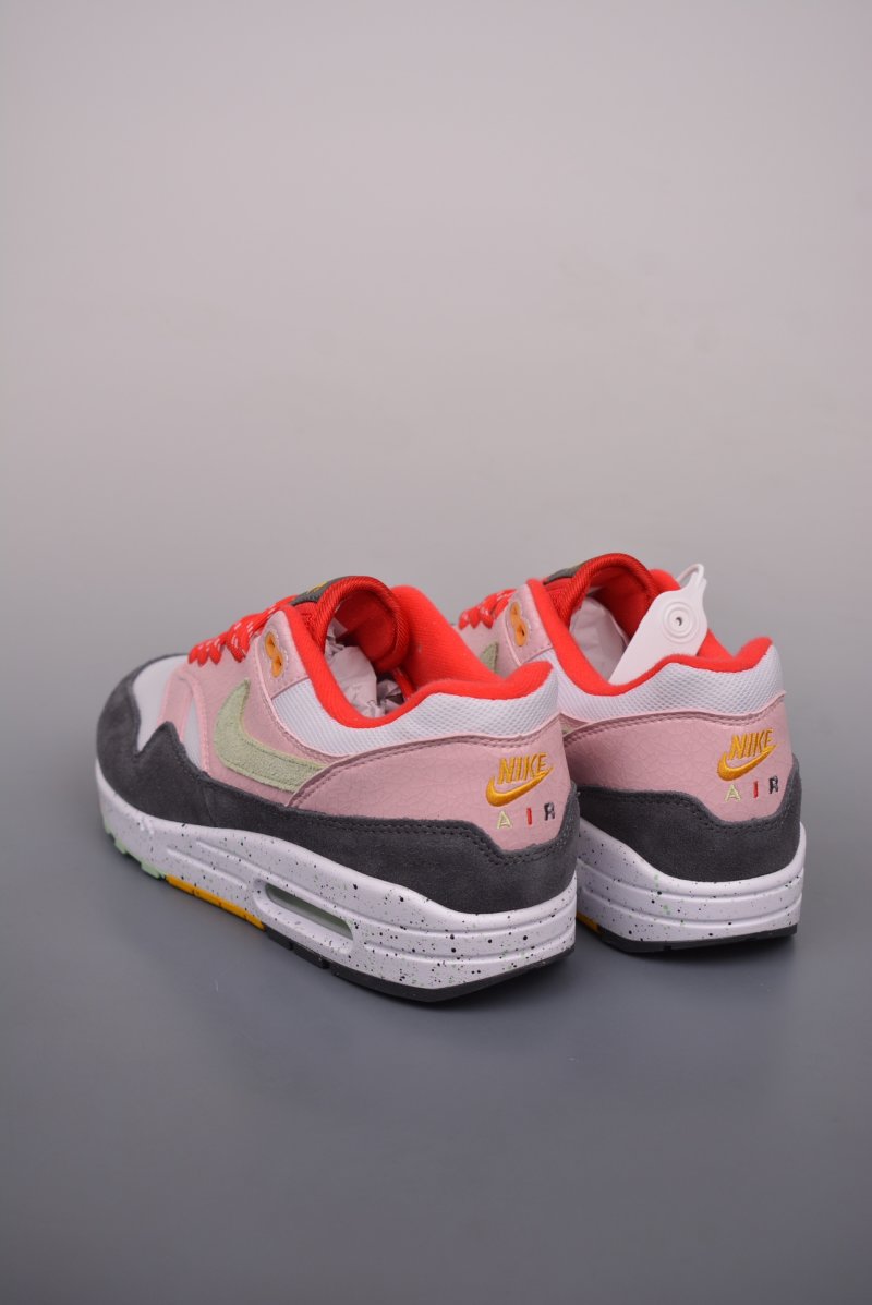 Nike Air Max 1 'Pink / White' view