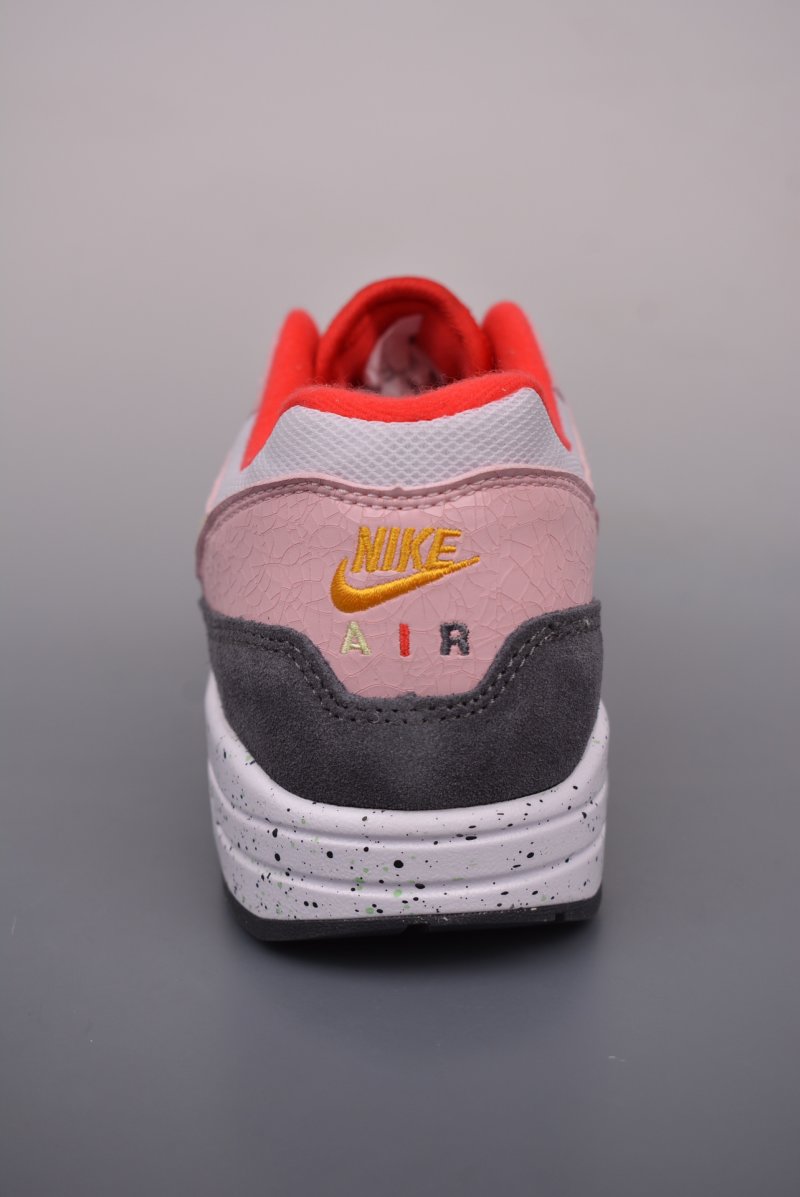 Nike Air Max 1 'Pink / White' view