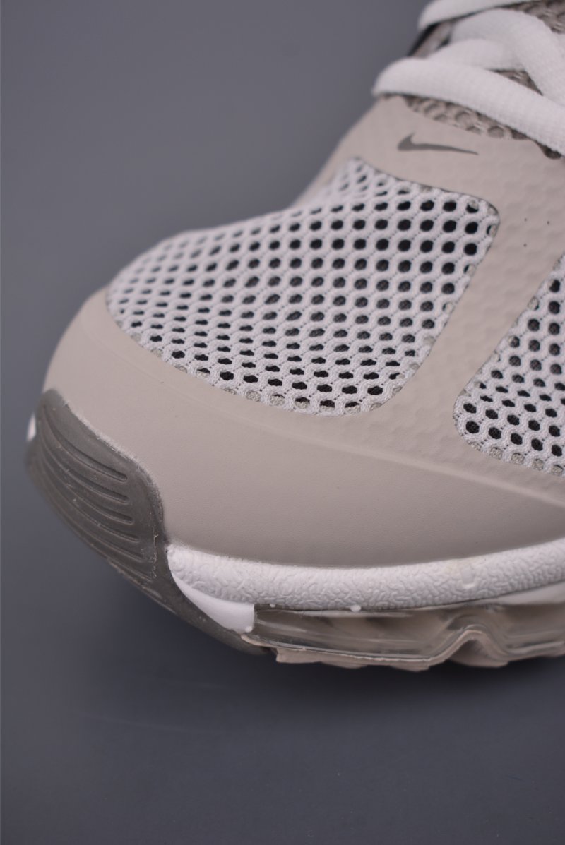 Nike Air Max 2013 view
