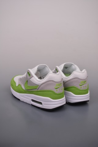 Nike Air Max 1 view 2