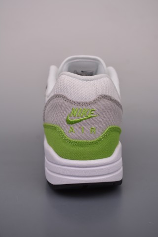 Nike Air Max 1 view 4