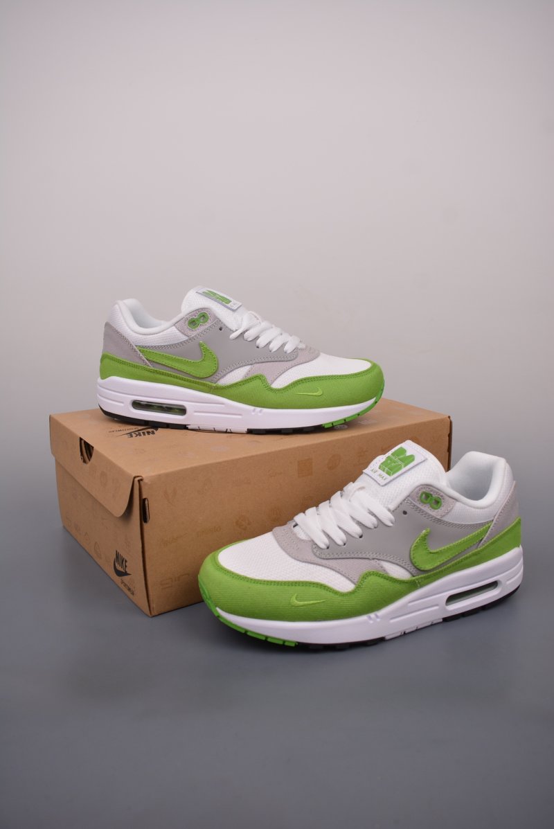 Nike Air Max 1 view