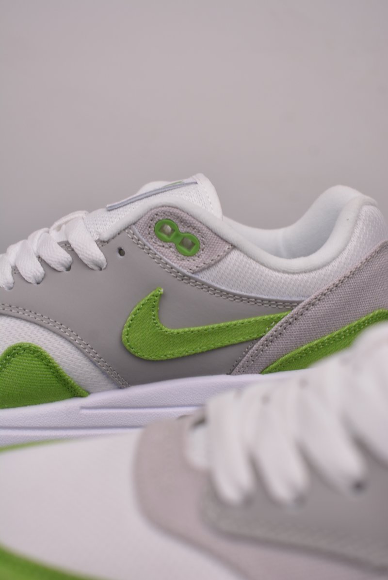 Nike Air Max 1 view