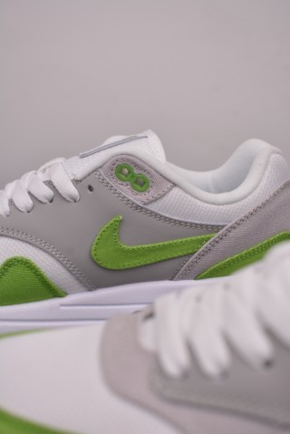 Nike Air Max 1 view 8