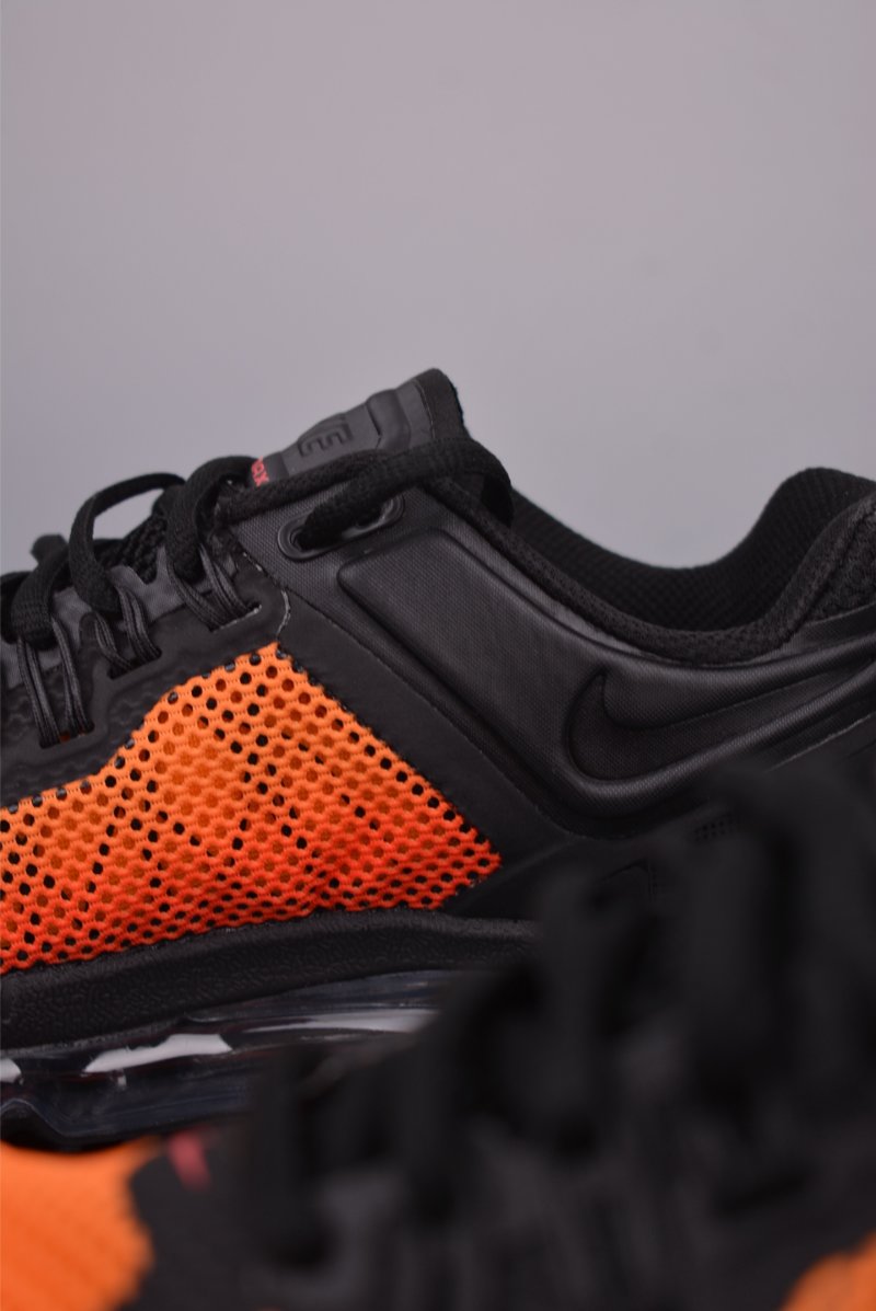 Nike Air Max 2013 view