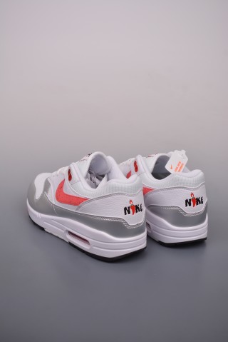 Nike Air Max 1 'Silver / Pink' view 2