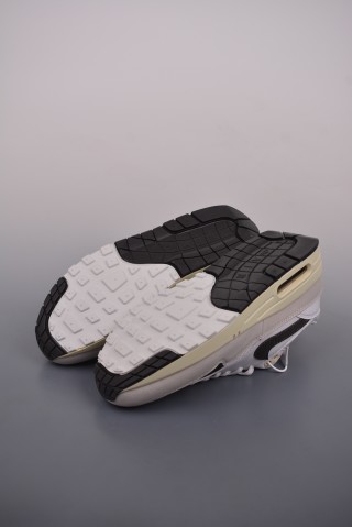 Nike Air Max 1 'White / Grey' view 3