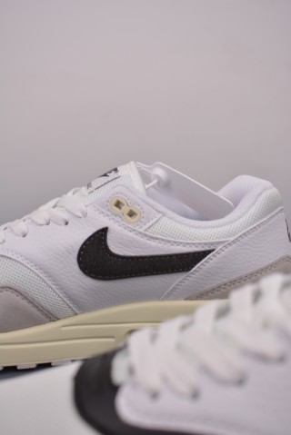 Nike Air Max 1 'White / Grey' view 8