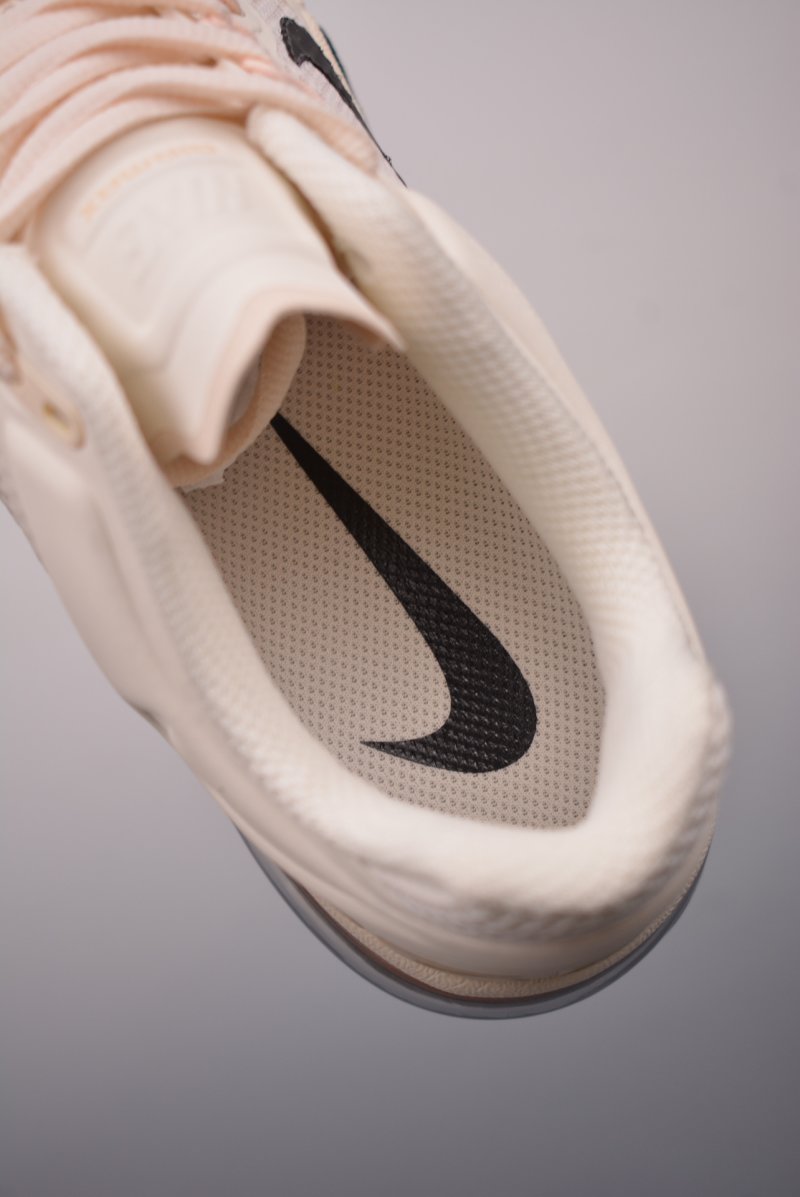 Nike Air Max 2013 view