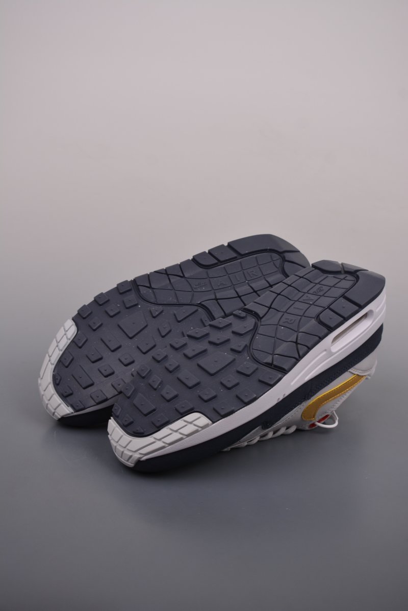 Nike Air Max 1 view