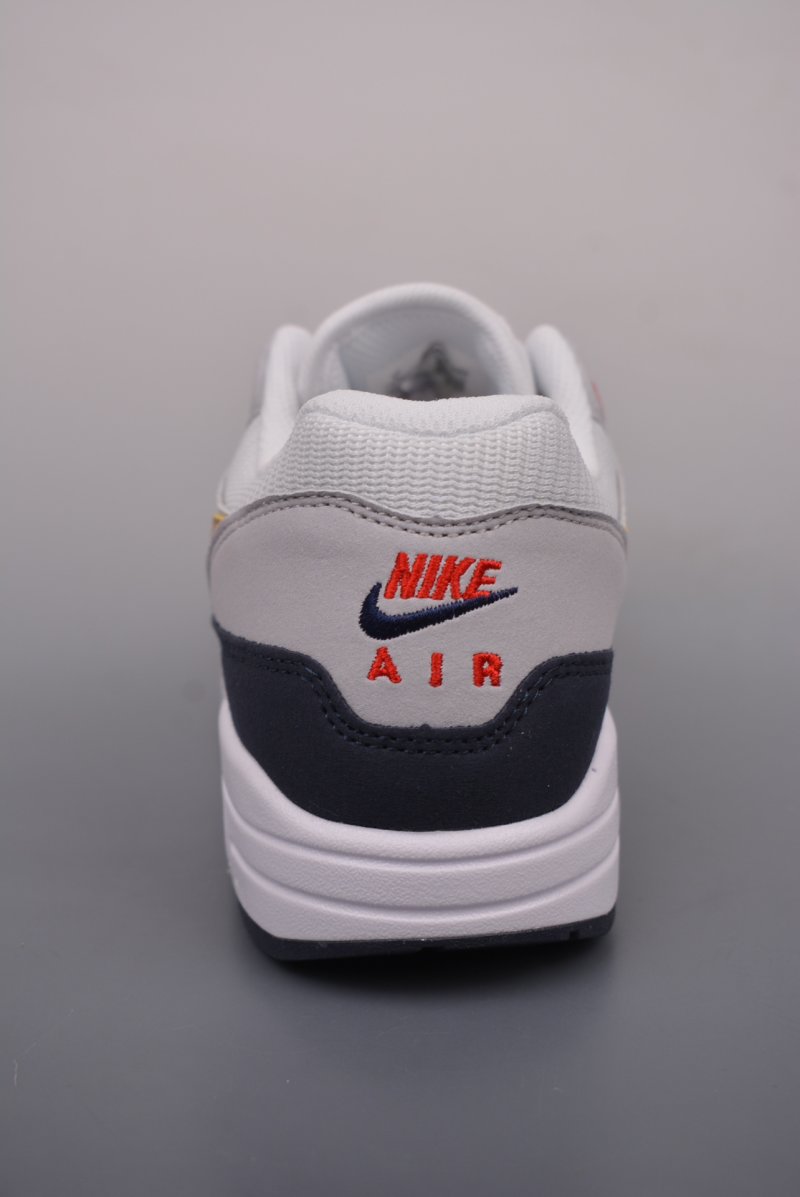 Nike Air Max 1 view