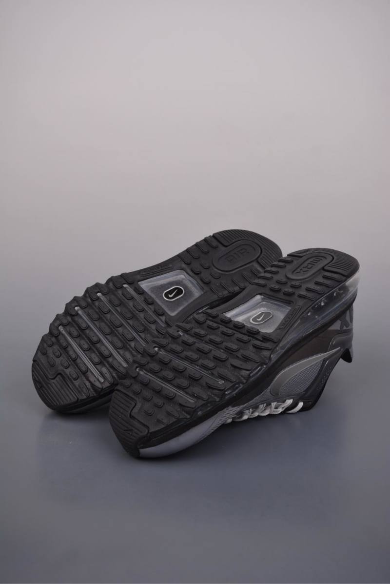 Nike Air Max 2013 view