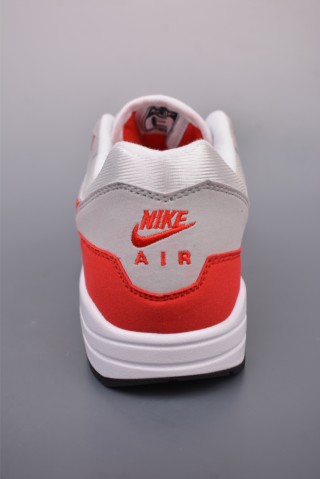 Nike Air Max 1 view 4