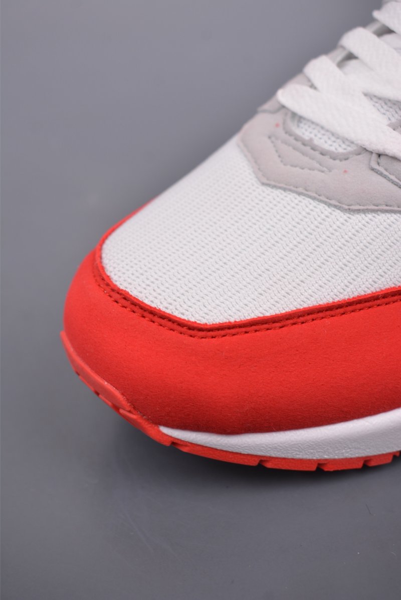 Nike Air Max 1 view