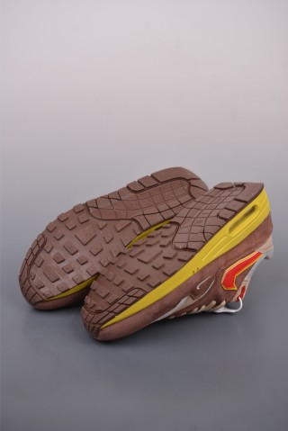 Nike Air Max 1 view 3